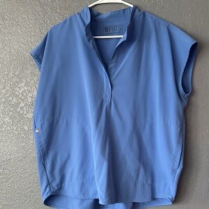 Figs Women's Vivid Blue Blouse